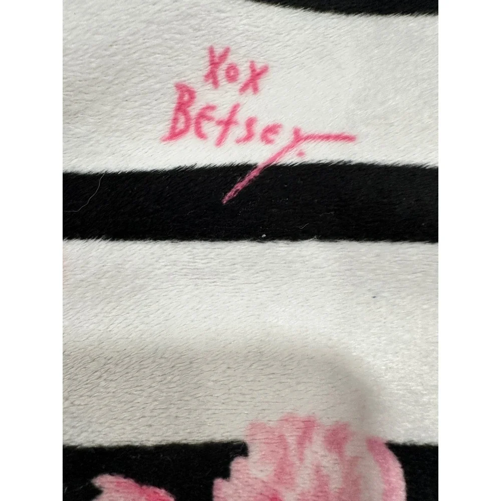 Betsey Johnson Baby Black Stripe‎ Pink Floral Plush Throw Blanket Soft Decor